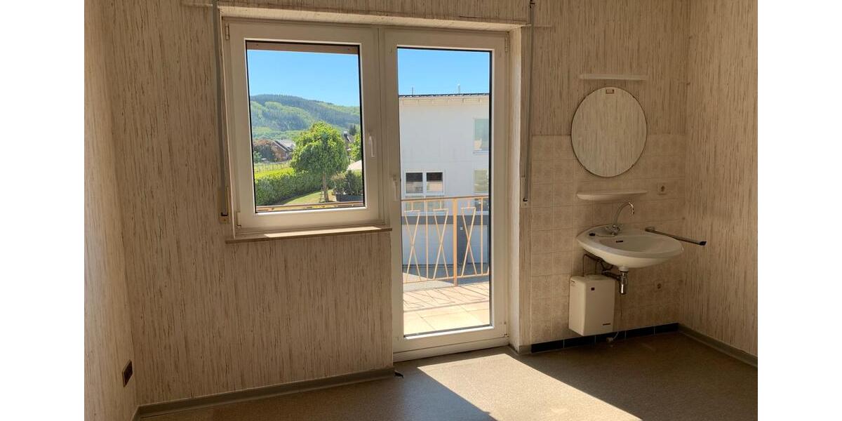 Einfamilienhaus Kröv - 12 Zimmer, 230 m&sup2;, 270.000&euro; | Angebot:26665782