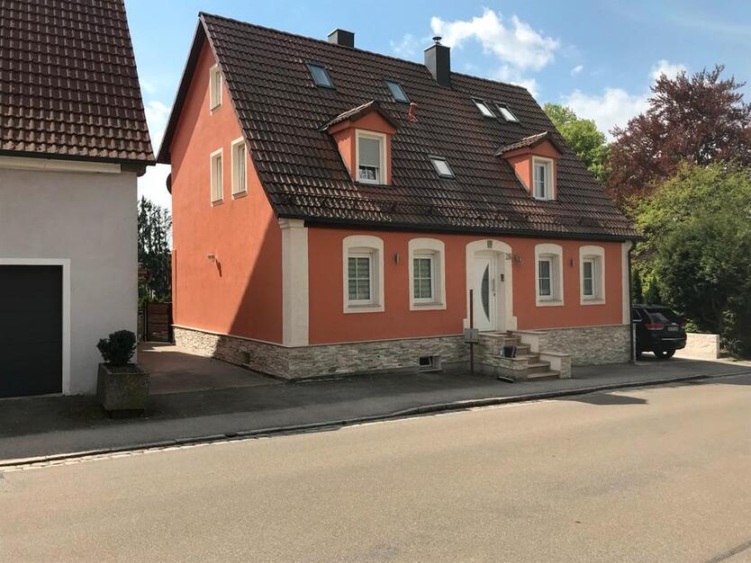 Gemütliches Zweifamilienhaus