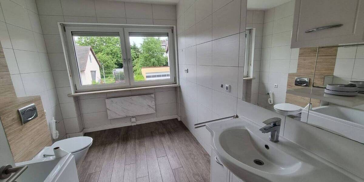 Etagenwohnung Amberg Gailoh - 5 Zimmer, 140 m&sup2;, 990&euro; | Angebot:26891633