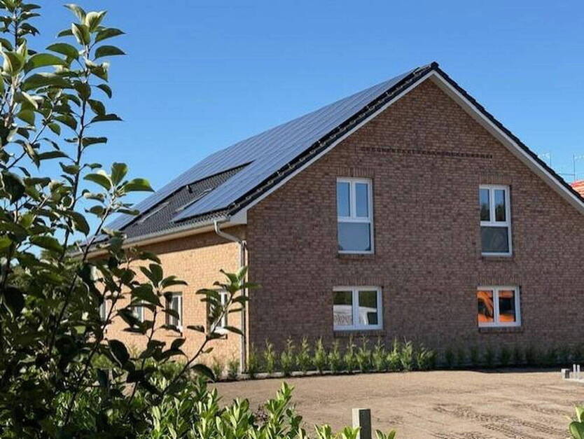 Schöne DHH mit Traumgrundstück auf einer Ebene 4 zimmer