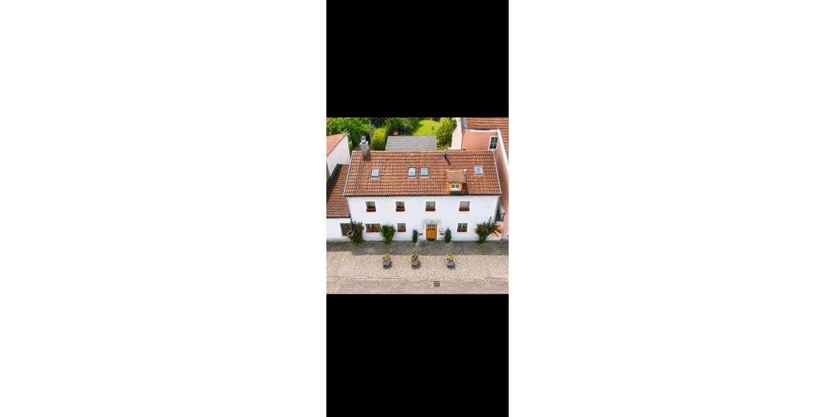 Reihenhaus Vilshofen an der Donau - 10 Zimmer, 195 m&sup2;, 349.000&euro; | Angebot:27285420