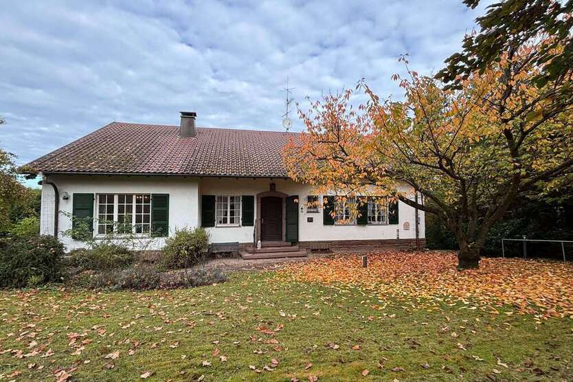 Haus zum Kaufen in Stuttgart 3.900.000 € 327 m²
