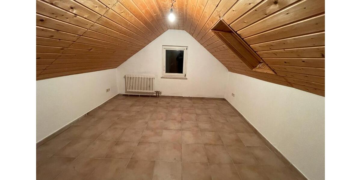 Einfamilienhaus Lauda-Königshofen Königshofen - 5 Zimmer, 140 m&sup2;, 295.000&euro; | Angebot:26726100