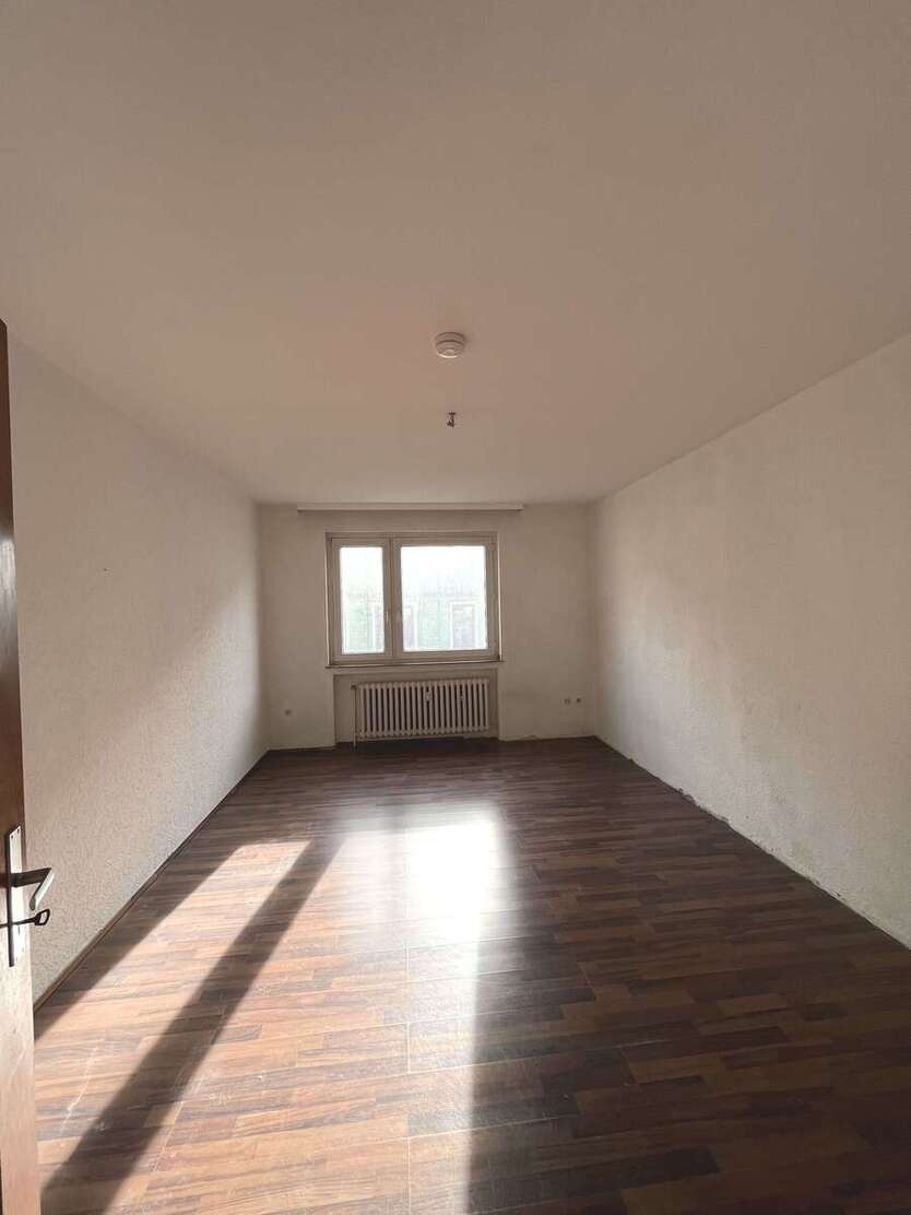 Wohnung zum Mieten in Duisburg 270 € 29.95 m² 1 zimmer