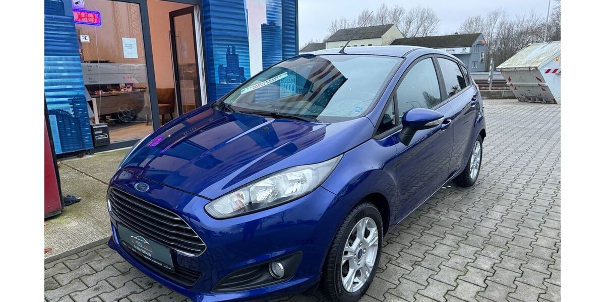 Ford Fiesta 45.000 km 7.699 &euro; Paderborn 33104
