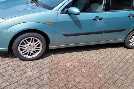 Ford Focus 127.581 km 2.999 &euro; Oberreichenbach 75394