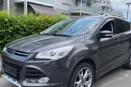 Ford Kuga 160.000 km 8.999 &euro; Lippstadt 59555