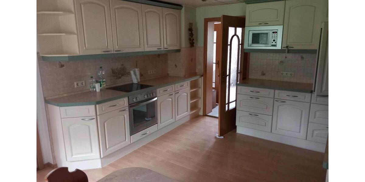Bauernhaus, Landhaus Gröditz - 7 Zimmer, 280 m&sup2;, 210.000&euro; | Angebot:27245475