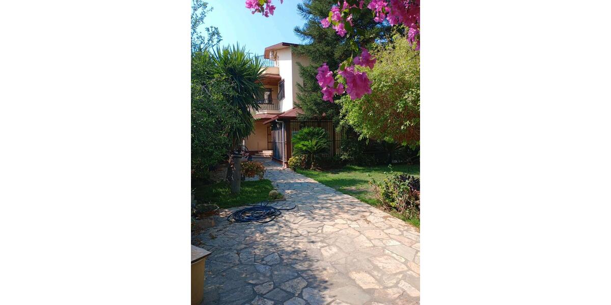Villa Stegen - 5 Zimmer, 200 m&sup2;, 480.000&euro; | Angebot:27029071