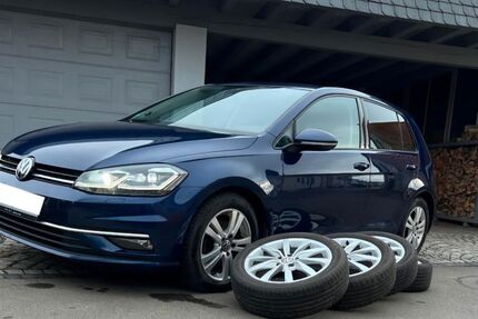 VW Golf 98.524 km 15.300 &euro; Emleben 99869