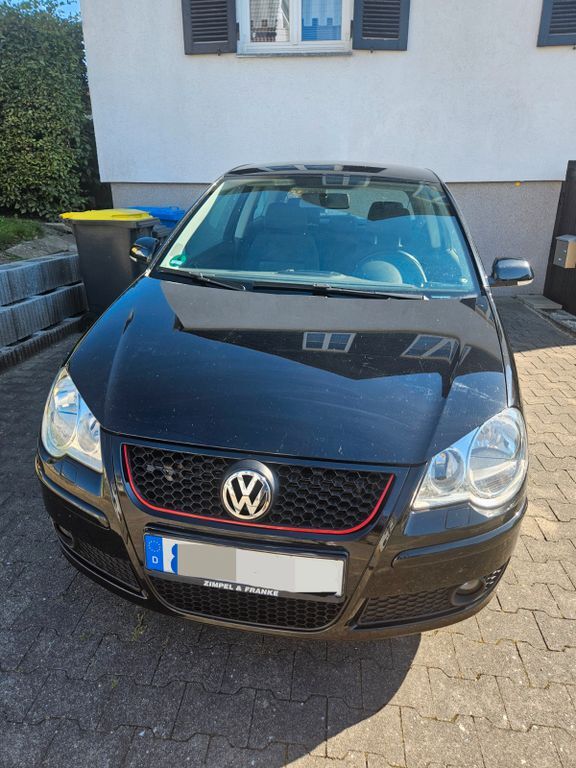 VW Polo 111.000 km 2.000 € Lichtentanne 08115