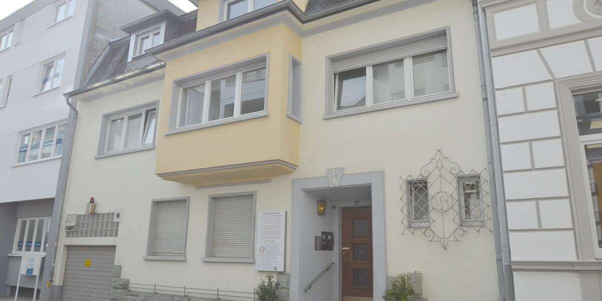 Einfamilienhaus Siegburg - 14 Zimmer, 358 m&sup2;, 3.500&euro; | Angebot:23562016