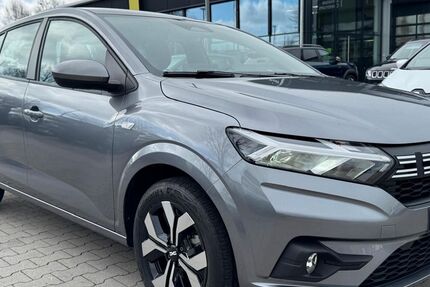 Dacia Sandero 5.900 km 16.990 &euro; Wiesmoor 26639