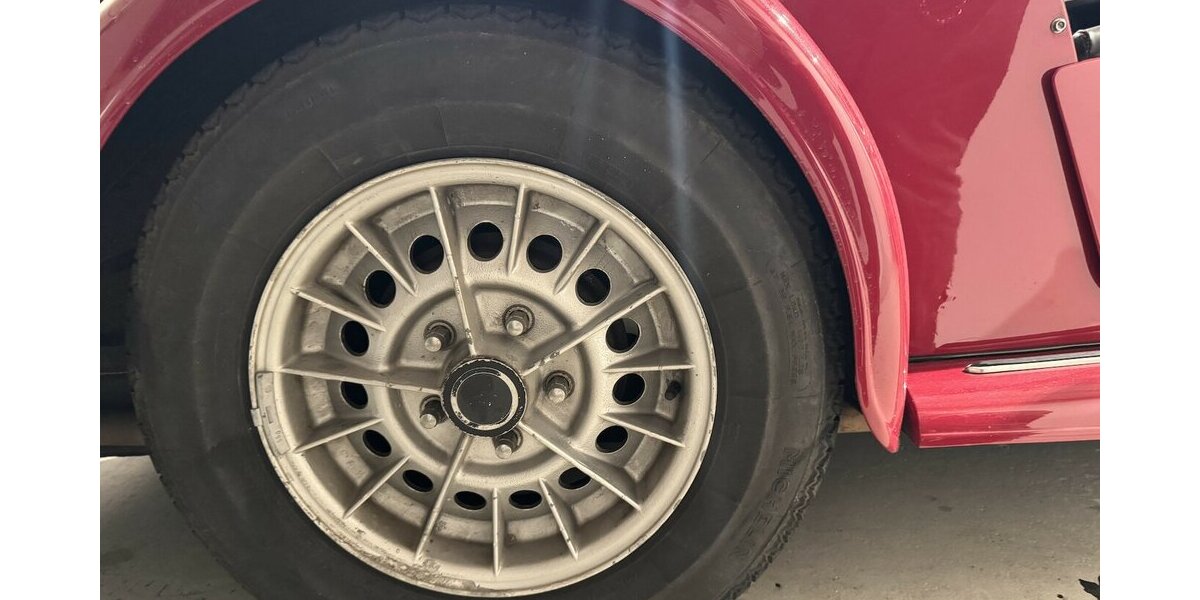 Morgan Plus 8 Früher Achter mit zauberhafter Patina 78.000 km 39.999 &euro; Hamburg 22339