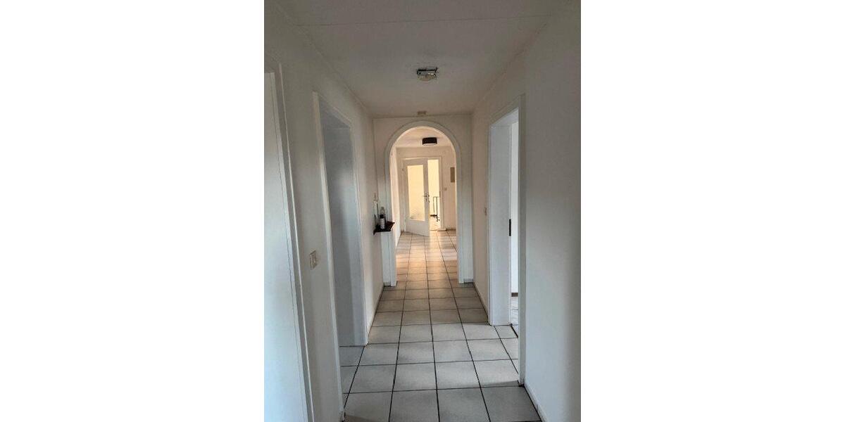 Dachgeschoßwohnung Kronach - 4 Zimmer, 86 m&sup2;, 550&euro; | Angebot:26678800