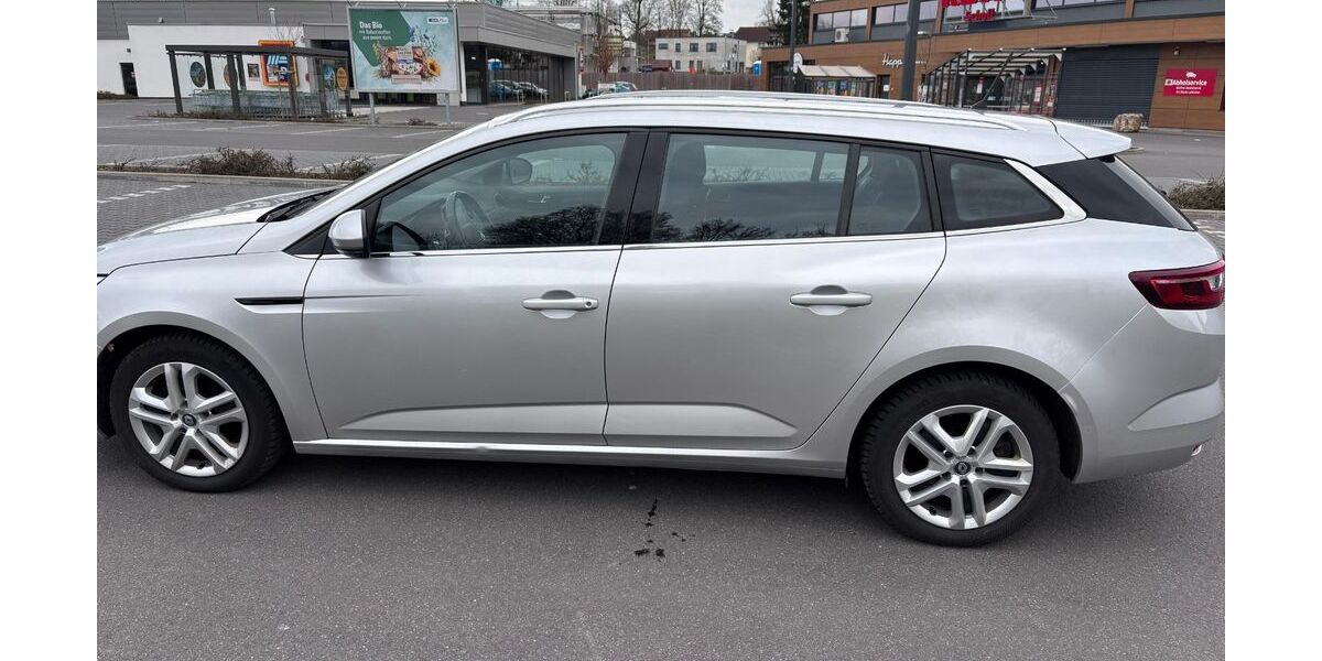 Renault Megane 125.000 km 9.400 &euro; Gelnhausen 63571