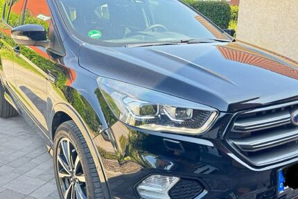 Ford Kuga 61.800 km 19.100 &euro; Minden 32425