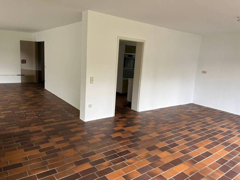 Großartiges Ein-Familie-Haus mit Einliegerwohnung in Schloß Ricklingen zu vermieten 5 zimmer