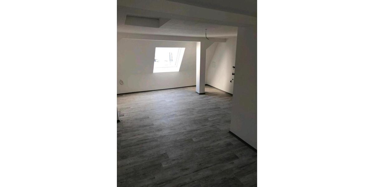 Dachgeschoßwohnung Albstadt - 2 Zimmer, 55 m&sup2;, 500&euro; | Angebot:26253111