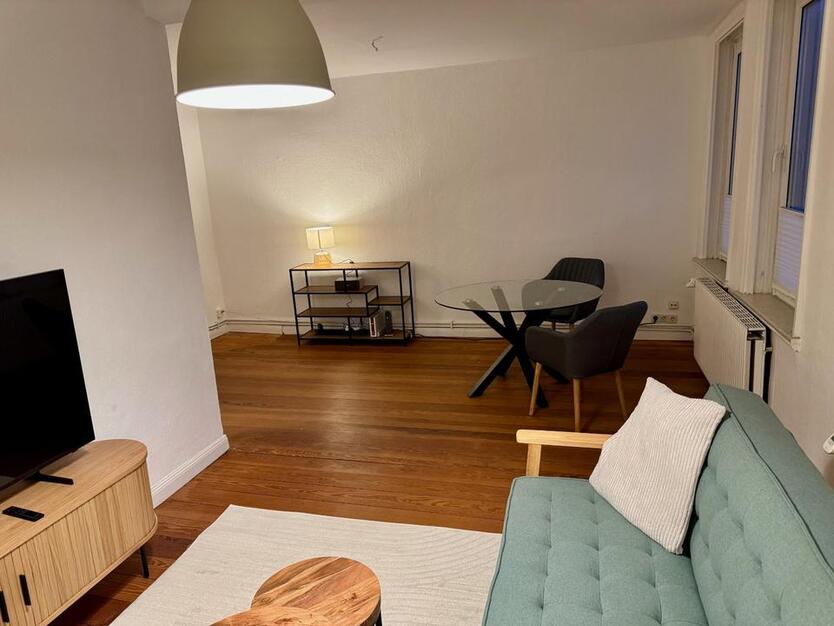Möbierte Wohnung | zentral | Doppelbett +1 | Arbeitsplatz | WiFi