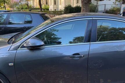 Opel Insignia 113.000 km 5.400 &euro; Berlin 10999