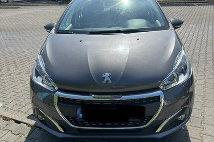 Peugeot 208 83.000 km 6.500 &euro; Frankenthal 01909
