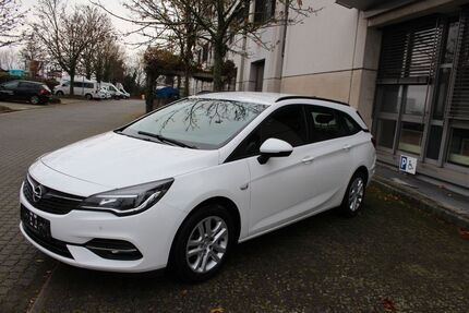 Opel Astra 82.000 km 11.900 € Rüsselsheim 65428