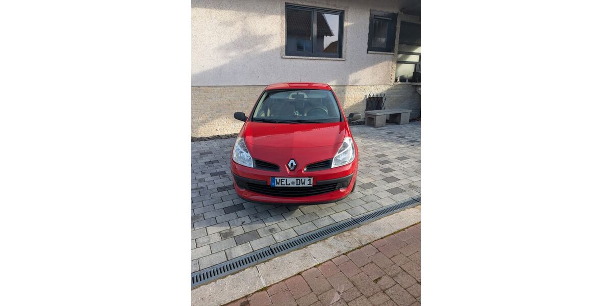 Renault Clio 98.500 km 3.899 &euro; Weilmünster 35789