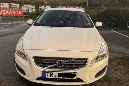 Volvo V60 219.000 km 5.999 &euro; Fell 54341