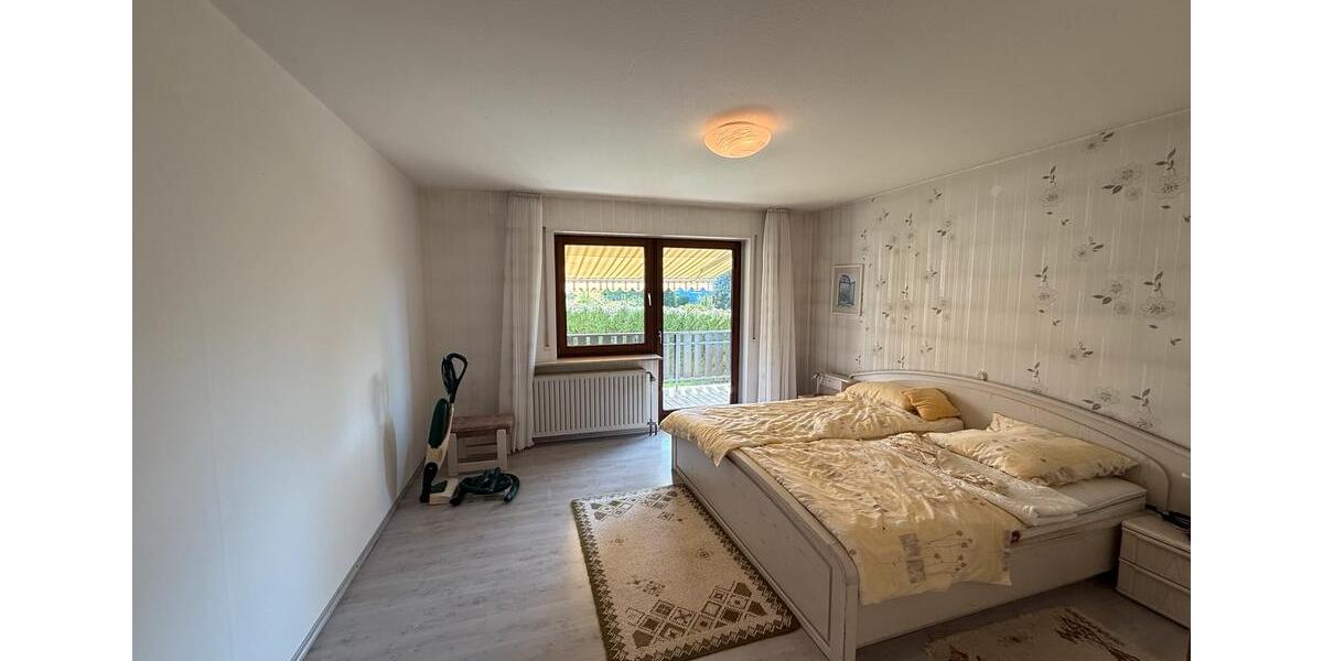 Erdgeschoßwohnung Immenhausen - 3 Zimmer, 90 m&sup2;, 900&euro; | Angebot:26409335