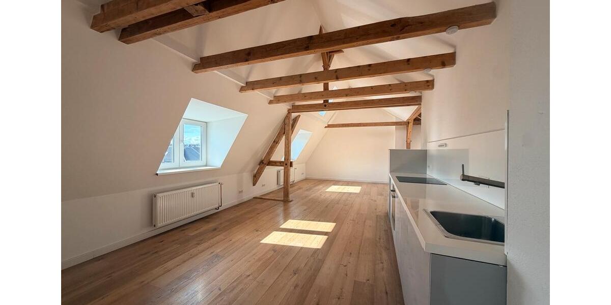 Dachgeschoßwohnung Kiel Schreventeich - 3 Zimmer, 85 m&sup2;, 345.000&euro; | Angebot:27428047