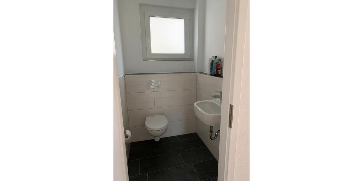 Erdgeschoßwohnung Weinstadt - 3 Zimmer, 119 m&sup2;, 1.601&euro; | Angebot:26004773