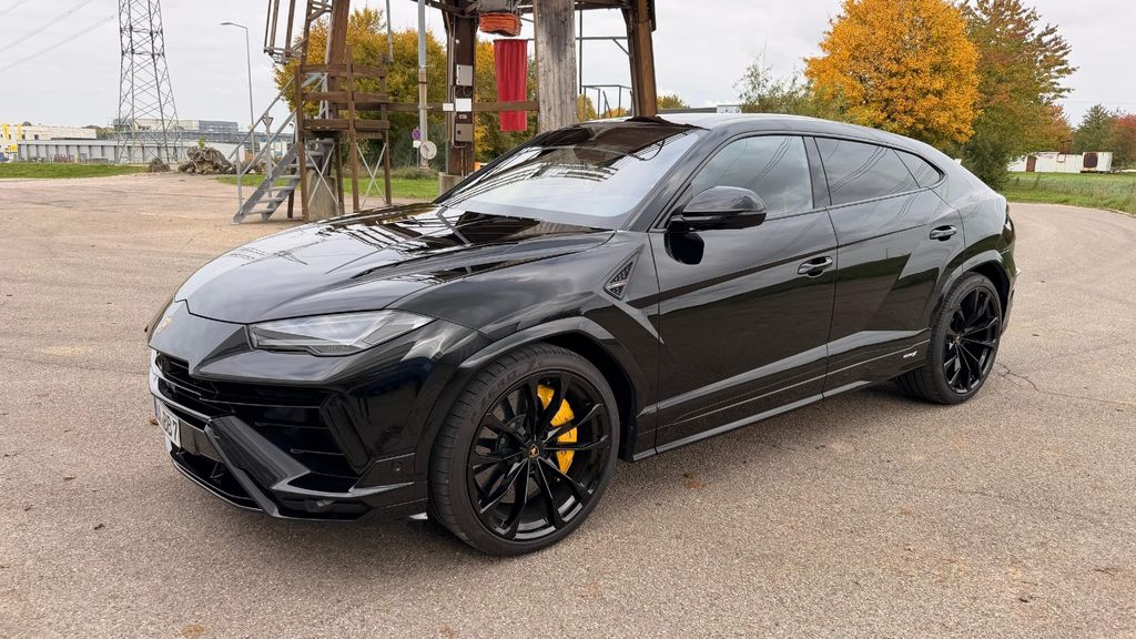 Lamborghini Urus 9.800 km 294.900 € Ulm 89081