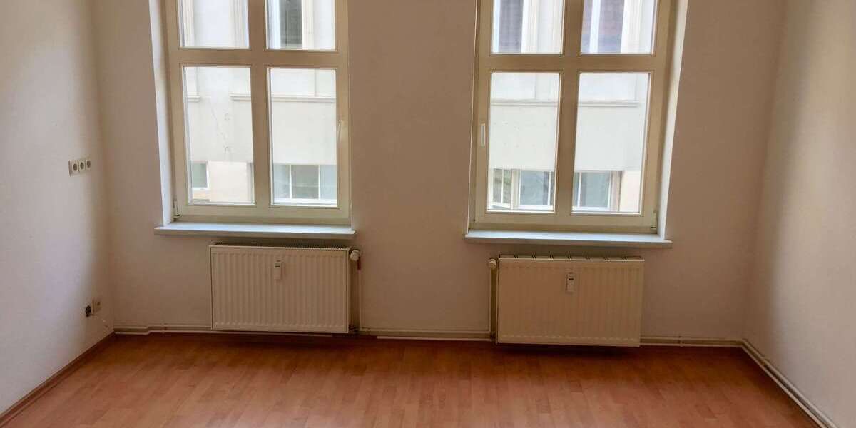 Etagenwohnung Parchim - 2.5 Zimmer, 60 m&sup2;, 430&euro; | Angebot:27256018