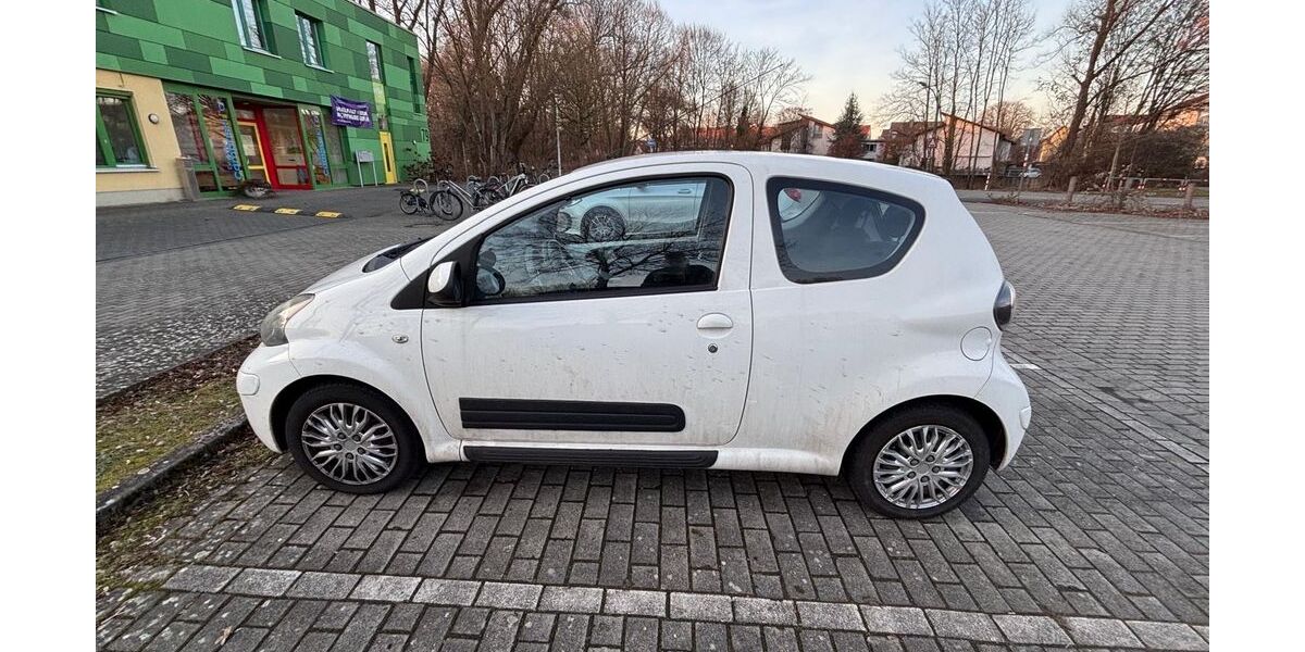 Toyota Aygo (X) 117.000 km 2.200 &euro; Lotte 49504