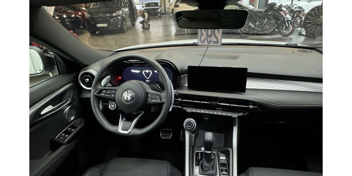 Alfa Romeo Tonale 1.5 VGT Veloce 48 V Hybrid LED 360° CAM 18.130 km 27.590 &euro; Lich 35423