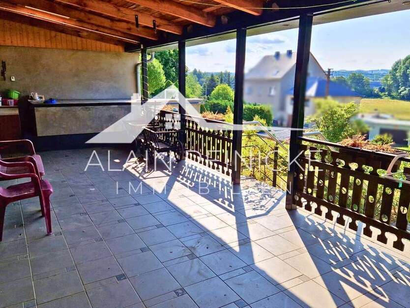 Doppelhaushälfte mit xxxl-überdachter Terrasse in Niederlichtenau