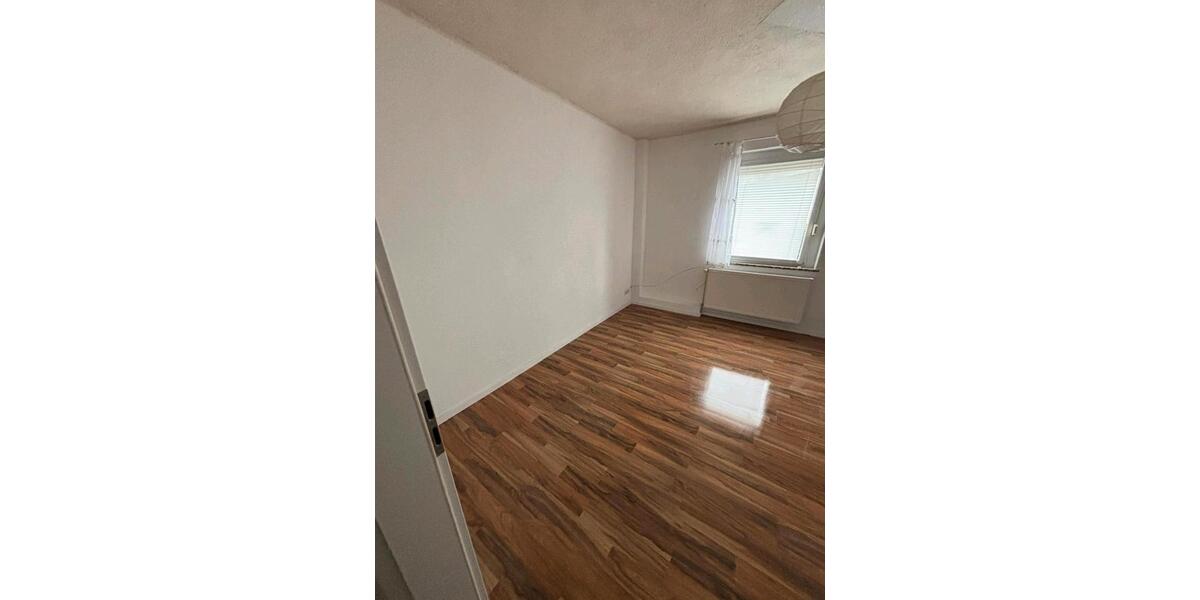 Doppelhaushälfte Elsterwerda - 5 Zimmer, 134 m&sup2;, 195.000&euro; | Angebot:25992765