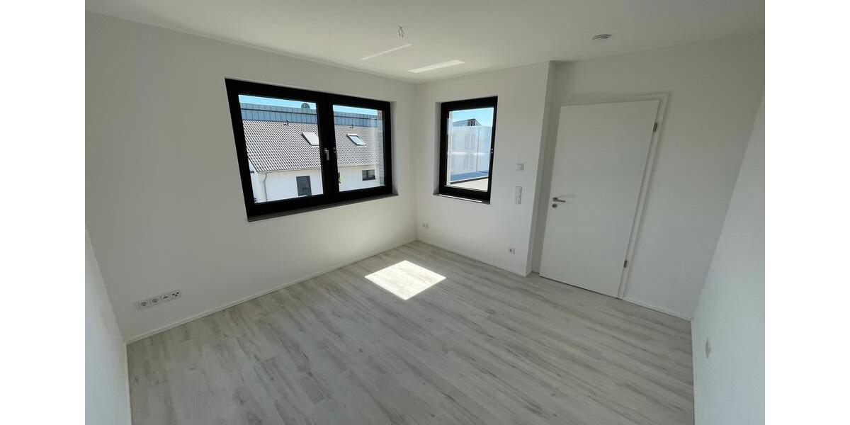 Einfamilienhaus Baesweiler - 4.5 Zimmer, 170 m&sup2;, 2.100&euro; | Angebot:26413554