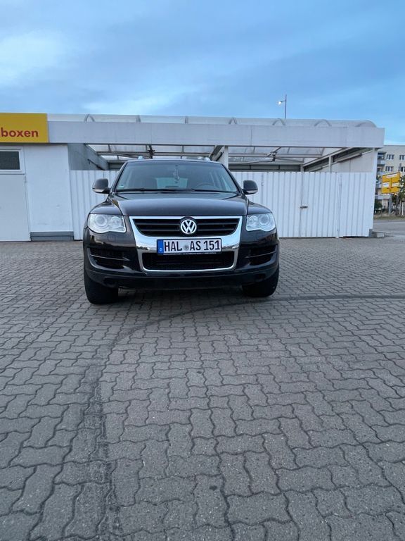 VW Touareg 241.580 km 7.299 € Halle saale 06128