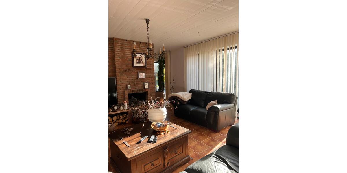 Einfamilienhaus Edewecht - 7 Zimmer, 250 m&sup2;, 550.000&euro; | Angebot:27085626