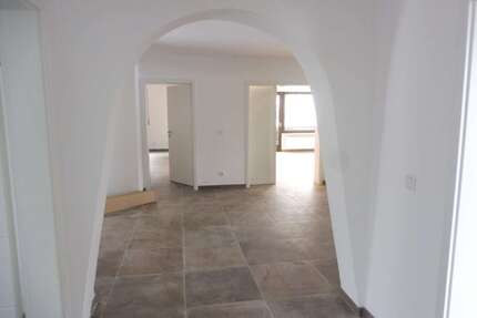 Wohnung Bad-Abbach Abbach - 3.5 Zimmer, 160 m&sup2;, 1.190&euro; | Angebot:24849578