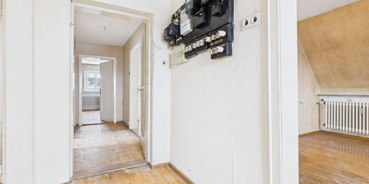 Mehrfamilienhaus, Wohnhaus Augsburg Haunstetten - 9 Zimmer, 219 m&sup2;, 895.000&euro; | Angebot:25736018