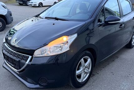 Peugeot 208 130.300 km 3.990 &euro; Aalen-Essingen 73457