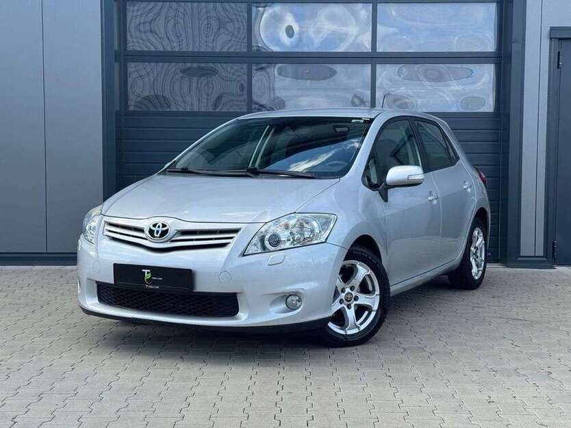 Auris