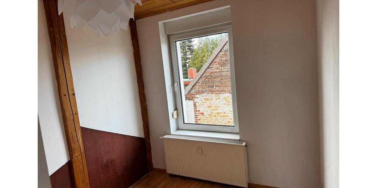 Etagenwohnung Wanzleben-Börde Börde - 2.5 Zimmer, 65 m&sup2;, 550&euro; | Angebot:26153100