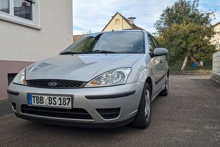 Ford Focus 195.400 km 999 &euro; Lauda 97922