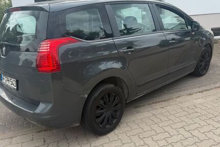 Peugeot 5008 222.000 km 4.350 &euro; Wolfenbüttel (Halchter) 38304