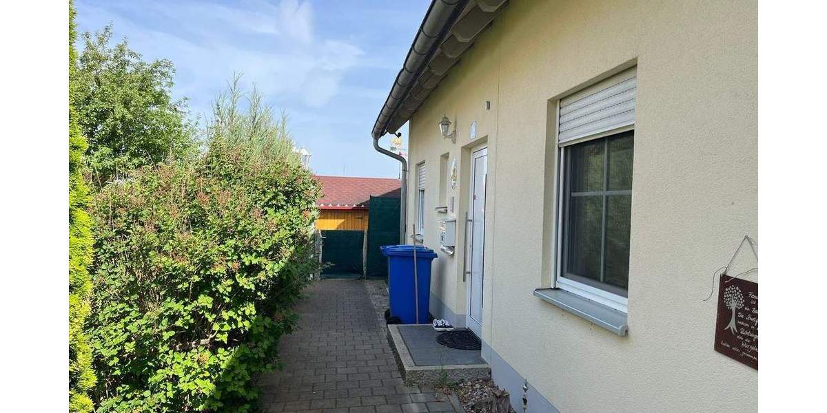 Reihenendhaus Holzheim - 5 Zimmer, 130 m&sup2;, 489.000&euro; | Angebot:25695994
