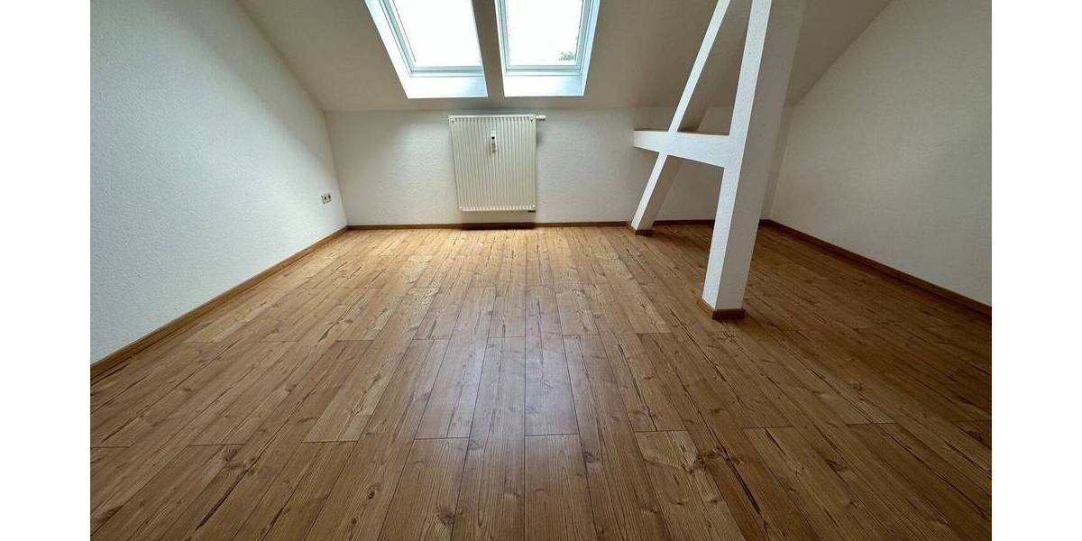 Zimmer Chemnitz Altendorf - 2 Zimmer, 64 m&sup2;, 325&euro; | Angebot:26027067